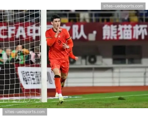 成都蓉城控球优势遭遇挑战 拜合拉木绝平球保住领头羊位置